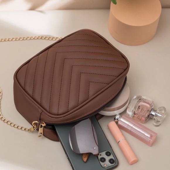 Brown Chainlink Purse🤎 - Picture 2 of 3